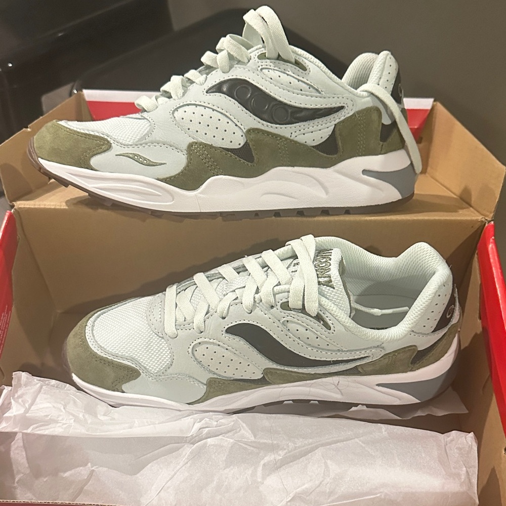 Saucony Mint and Olive Athletic Shoes Unisex